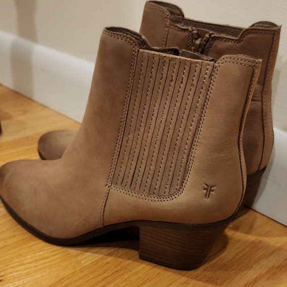 Frye Boots - Picture 4 of 7